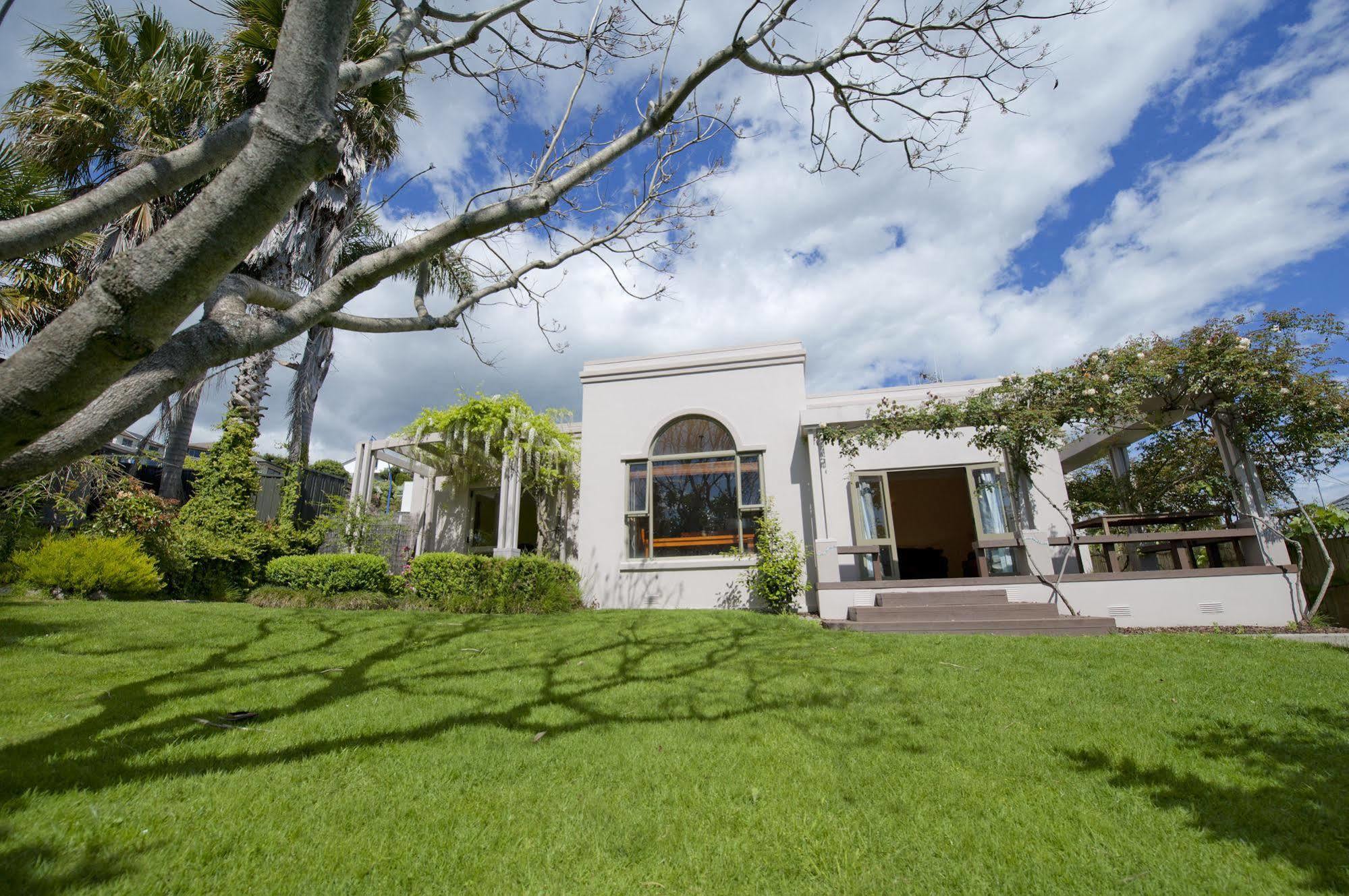 Home In Bethlehem Tauranga Exterior photo